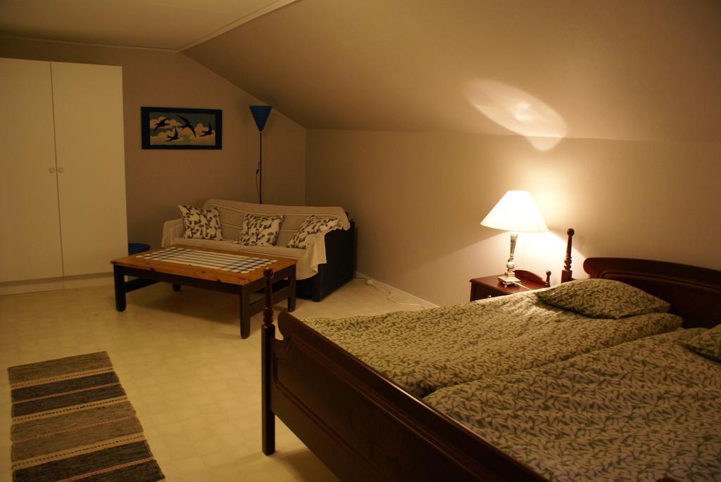 Hostel Mellangarden Vasterbykil Zimmer foto